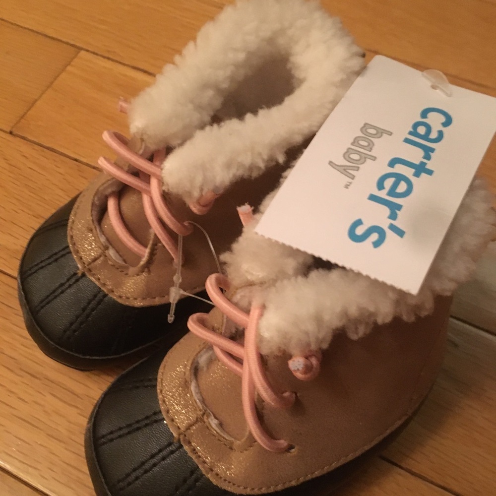 Carters size 2 (3-6 months) infant boots. New with tags